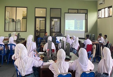 Oracle Academy Webinar Boosts Project Management Skills in Indonesia